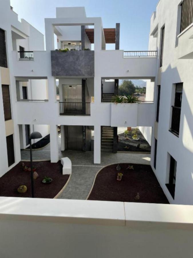 Green View Luxury Appartment In New Complex Pueblo Majorero Next To Golf Course 5 Min Walk From The Beach And Atlantico Shopping Centre In Caleta De Fuste Next To Cassino And Elba Sara Hotel 2 Bedrooms 2 Bathrooms Huge Terace! Kültér fotó