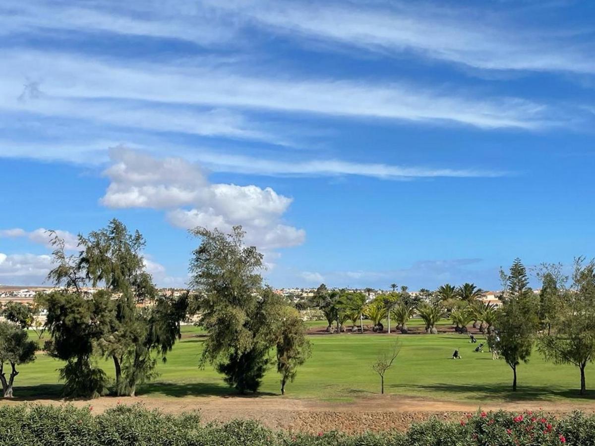 Green View Luxury Appartment In New Complex Pueblo Majorero Next To Golf Course 5 Min Walk From The Beach And Atlantico Shopping Centre In Caleta De Fuste Next To Cassino And Elba Sara Hotel 2 Bedrooms 2 Bathrooms Huge Terace! Kültér fotó